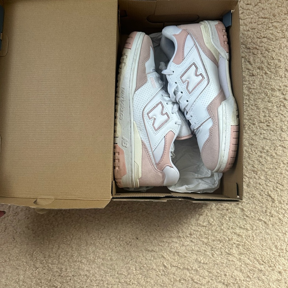 New Balance 550s - Pink and White Sneakers